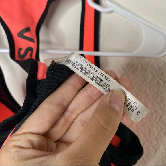 Bundle of Victoria’s Secret sports bras - Picture 11 of 16